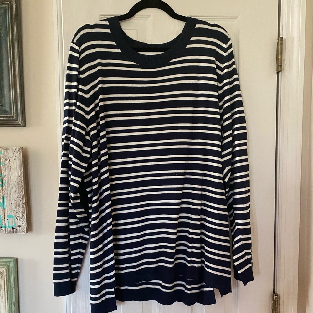 Market & Spruce 3x navy/white sweater